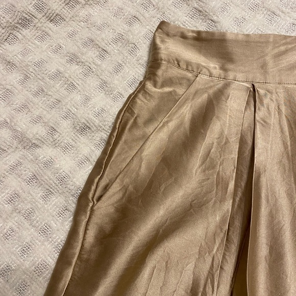 Tommy Hilfiger skirt - Picture 2 of 5